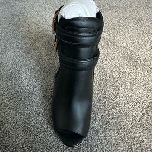 Brand new Michael Kors